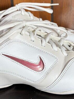 Nike Sideline II Insert Go Fight Dance Cheerleading Shoes Size 8.5 White - EUC